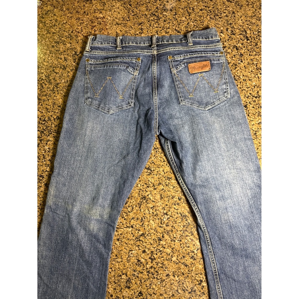 Wrangler Retro Slim Boot Jeans Mens 34x32 Blue Medium Wash Denim WLT77LY - Picture 6 of 6